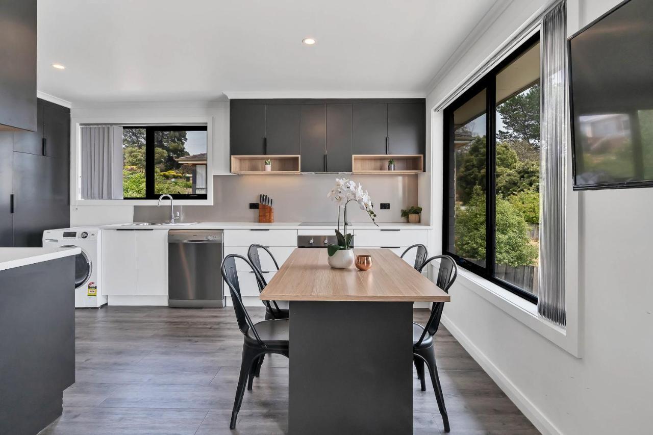 Youngtown Executive Apartments - 2Br Included, Free Parking & Wifi, Sofa Bed & Cot Fee Applies Launceston Exteriör bild